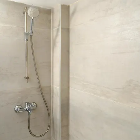 Lazaros 1Bdr Suite 3 Min Walk To Finikoudes Beach