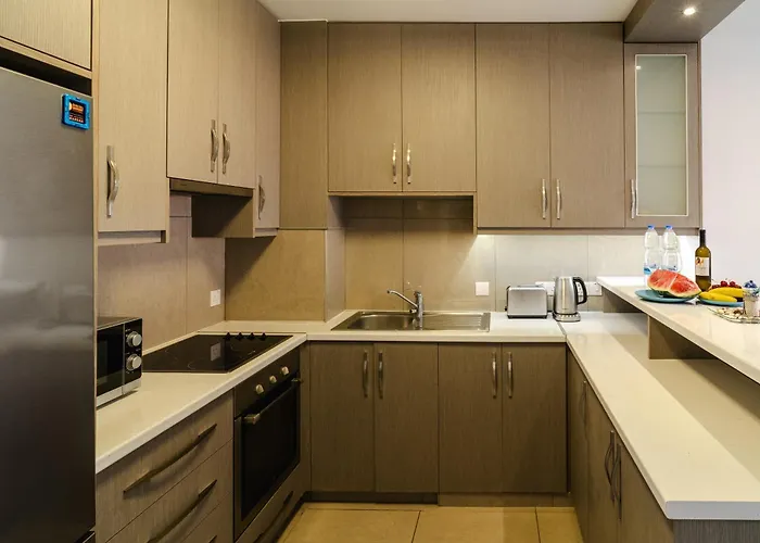 Апартаменти Lazaros Downtown