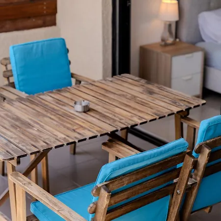 Lazaros 1Bdr Suite 3 Min Walk To Finikoudes Beach Lárnaka